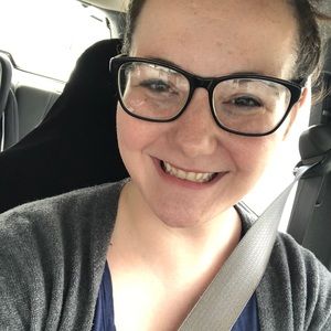 Meet your Posher, Courtney